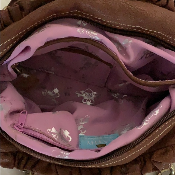 Kathy Van Zeeland Purse - Picture 4 of 4